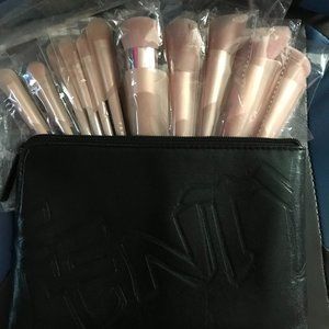 Fenty Beauty (Fenty Makeup Bag And 11 Brush Bundle)!!!BNWOB!!!